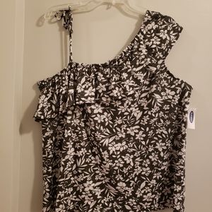 Old Navy Floral One Shoulder Shirt